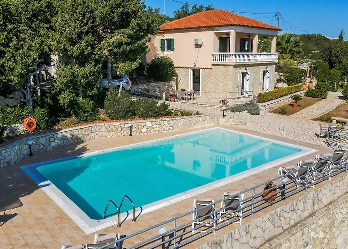 Dolphin House By The Sea Вилла *